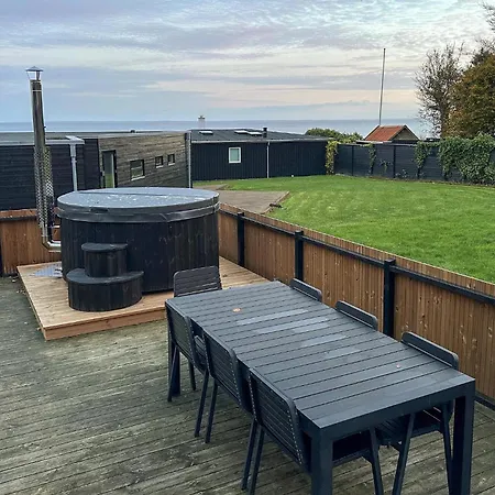 Haderslev With Hot Tub Vii 하데르슬레우