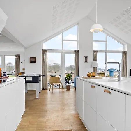 펜션 Haderslev With Hot Tub Vii *