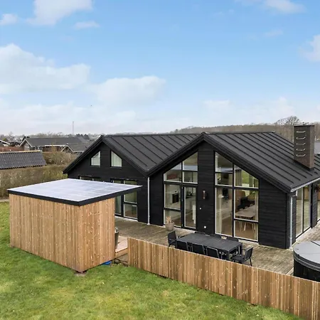 Holiday Home Haderslev With Hot Tub Vii Feriehus *